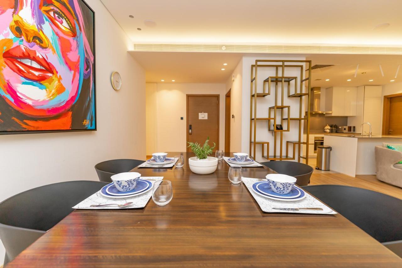 Fam Living - Walk - Luxe Interiors Appartement Dubai