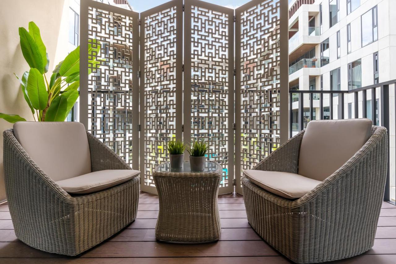 Fam Living - Walk - Luxe Interiors Appartement Dubai